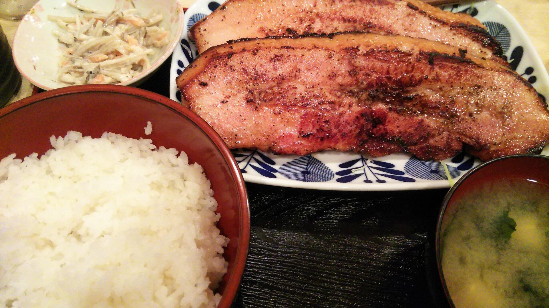 ベーコンステーキ定食 ぬかぴーのツブヤキ 株式会社サンエー印刷